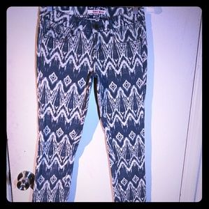 Hot Kiss Skinny Lily Pants Size 3